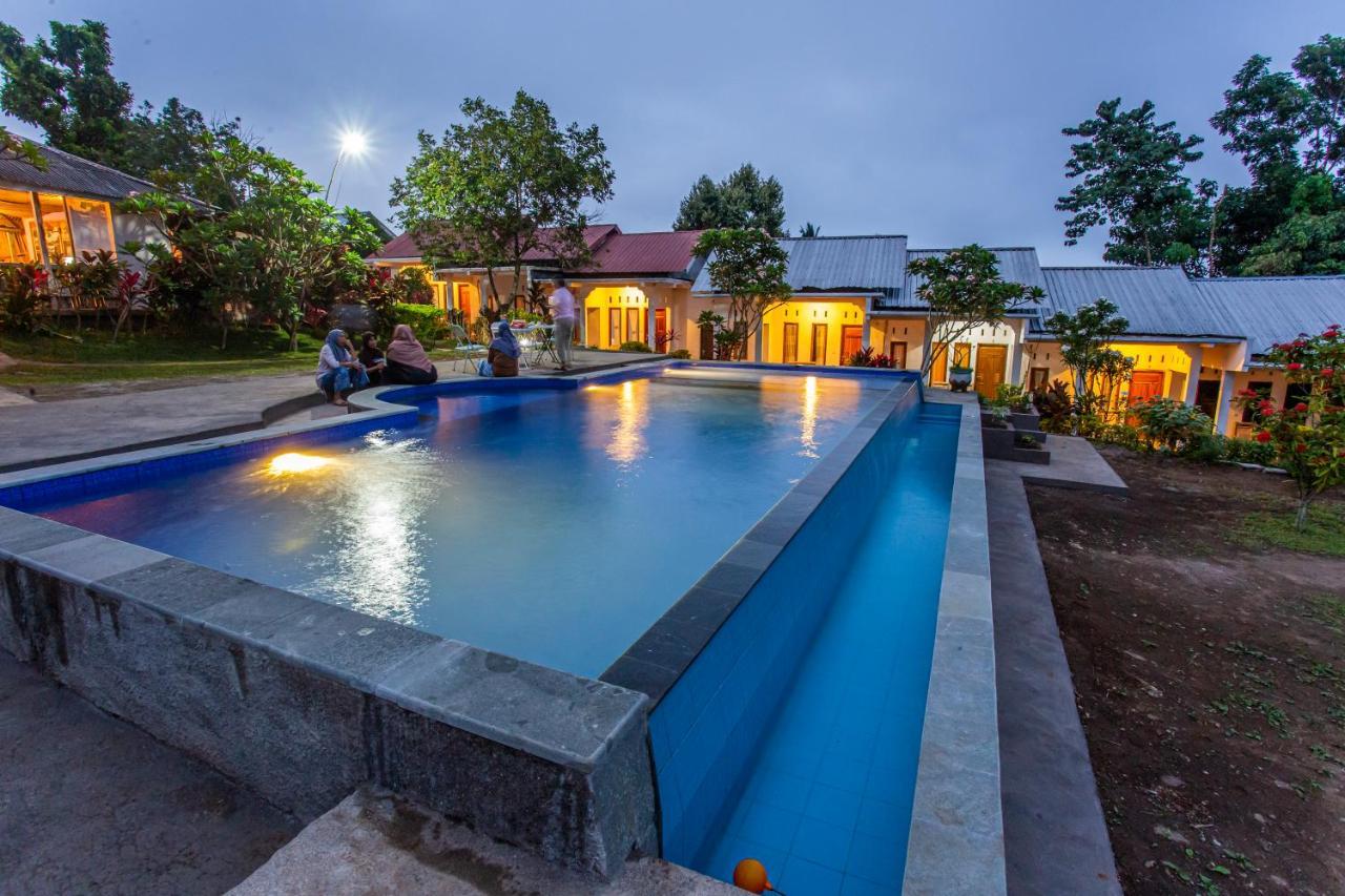 Pondok Guru Bakti Cottage Senaru Eksteriør billede